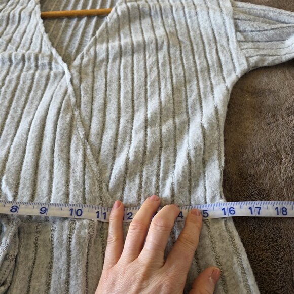 Cupshe Silver Mist Ribbed Knit Jumpsuit Gray Long Sleeve Wide Leg L NWT - Picture 16 of 16